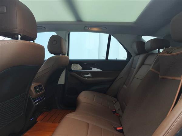 奔驰GLE 2024款 GLE 350 4MATIC 时尚型