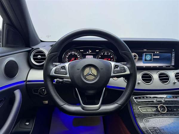 奔驰E级 2017款 E 300 运动型
