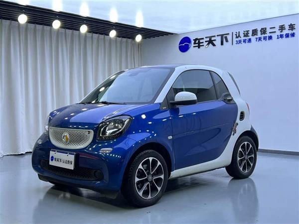 smart fortwo 2015款 1.0L 52千瓦硬顶激情版