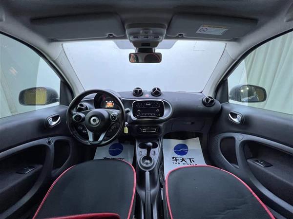 smart fortwo 2015款 1.0L 52千瓦硬顶激情版