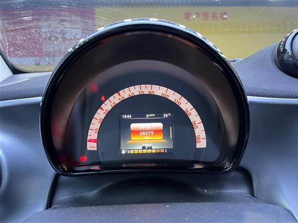 smart fortwo 2015款 1.0L 52千瓦硬顶激情版