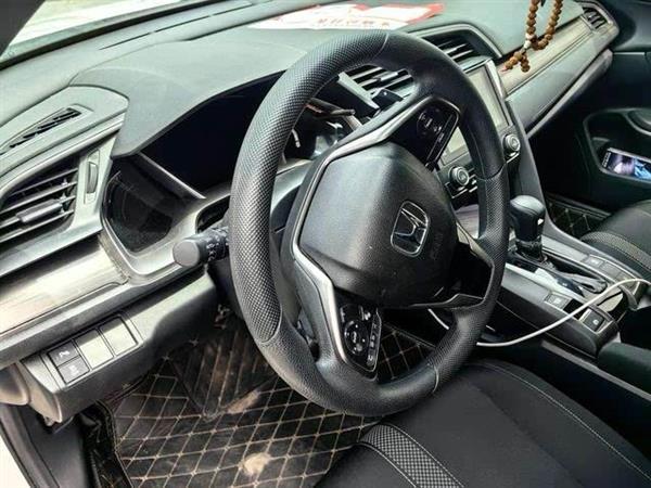 思域 2021款 HATCHBACK 220TURBO CVT潮酷控