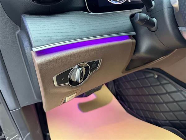奔驰E级 2020款 E 300 L 运动豪华型