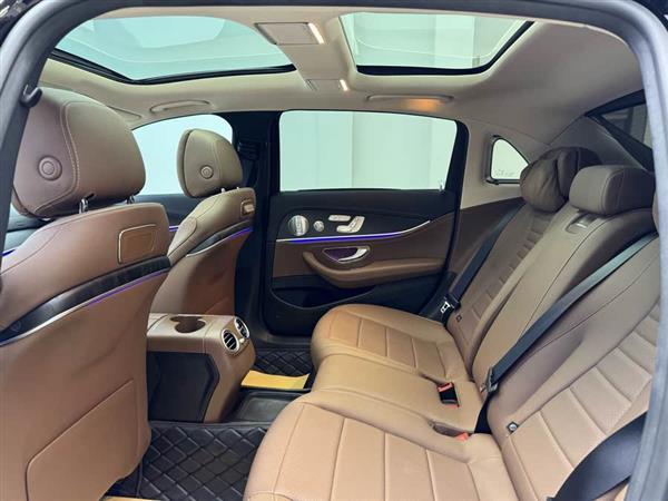 奔驰E级 2020款 E 300 L 运动豪华型