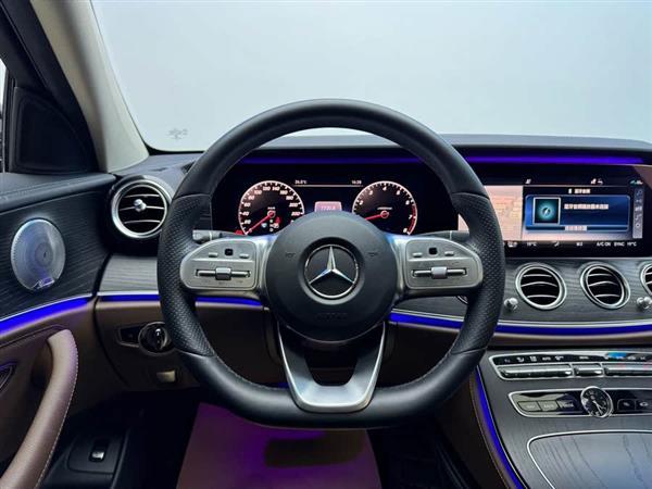 奔驰E级 2020款 E 300 L 运动豪华型