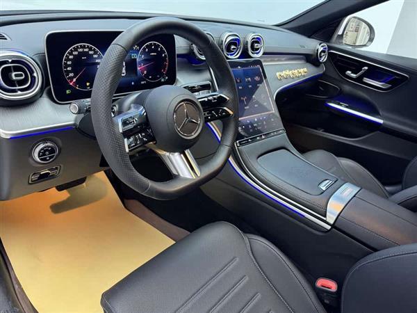 奔驰C级 2023款 改款 C 260 L 运动版
