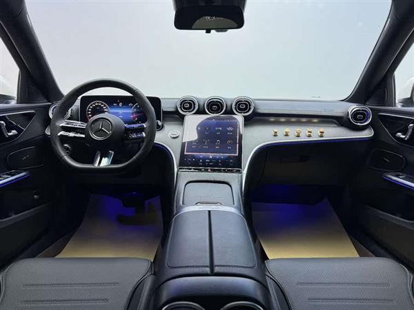奔驰C级 2023款 改款 C 260 L 运动版
