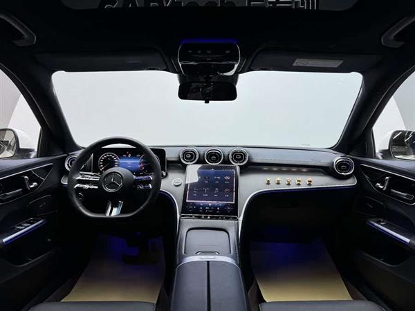 奔驰C级 2023款 改款 C 260 L 运动版