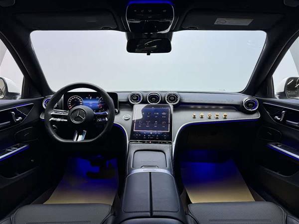 奔驰C级 2023款 改款 C 260 L 运动版