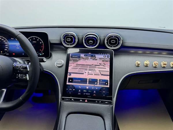奔驰C级 2023款 改款 C 260 L 运动版