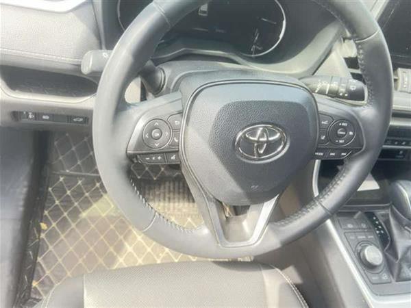 威兰达 2020款 2.0L CVT四驱尊贵版