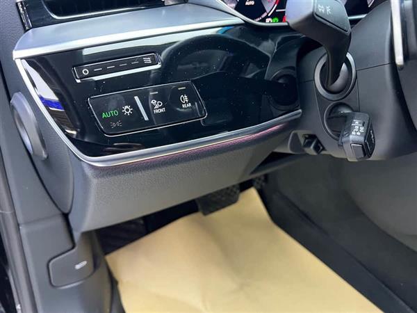 奥迪A8 2019款 A8L 55 TFSI quattro 豪华型