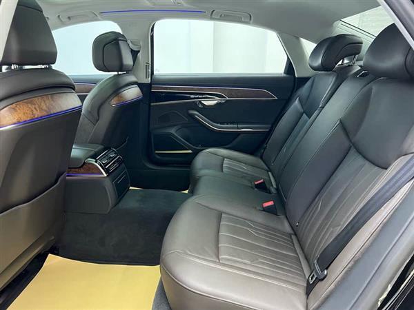 奥迪A8 2019款 A8L 55 TFSI quattro 豪华型
