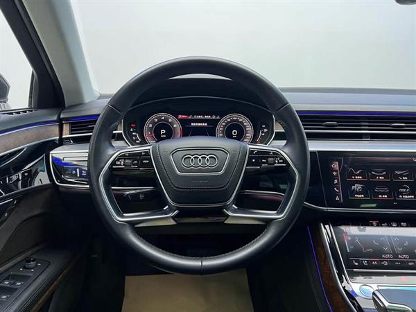 奥迪A8 2019款 A8L 55 TFSI quattro 豪华型