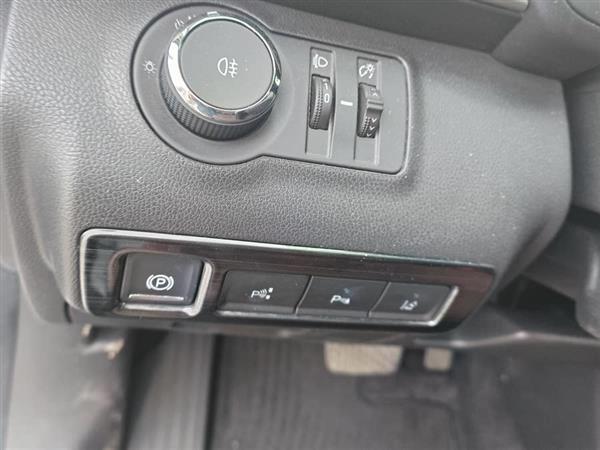 别克GL6 2019款 18T 6座互联尊贵型 国V