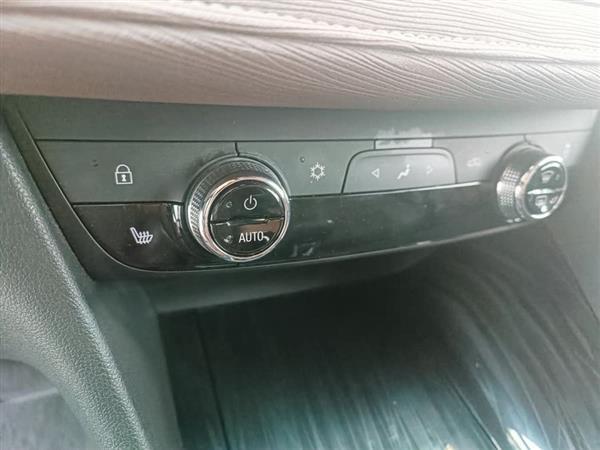别克GL6 2019款 18T 6座互联尊贵型 国V