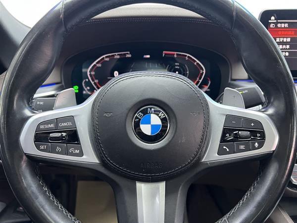 宝马5系 2022款 530Li 领先型 M运动套装