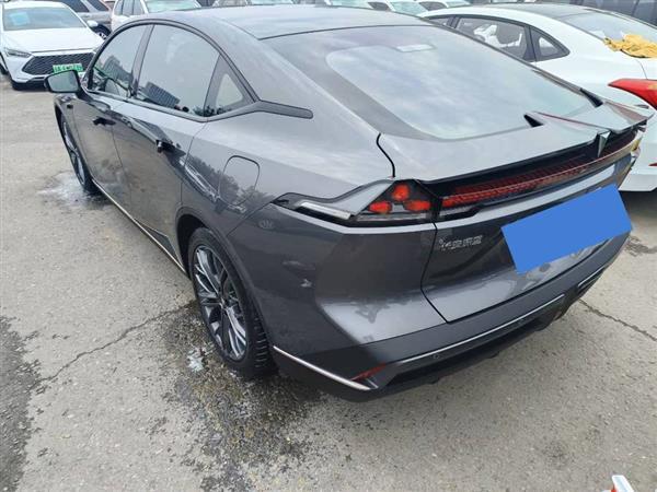 深蓝SL03 2022款 1.5L 1200增程版