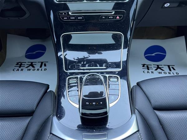 奔驰GLC轿跑 2017款 GLC 200 4MATIC 轿跑SUV