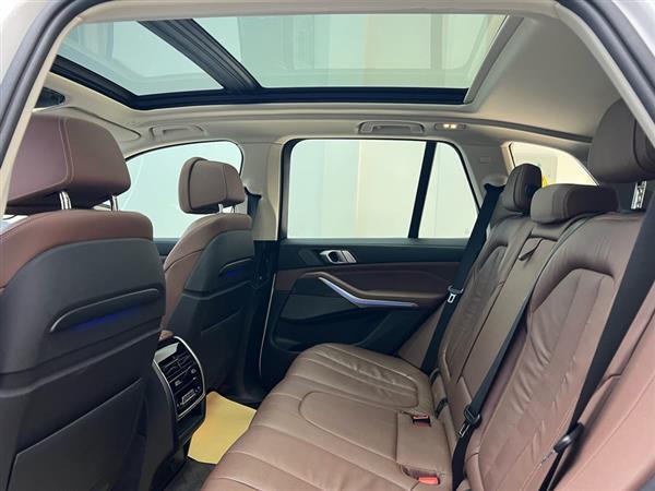 宝马X5(进口) 2019款 xDrive40i 尊享型 M运动套装