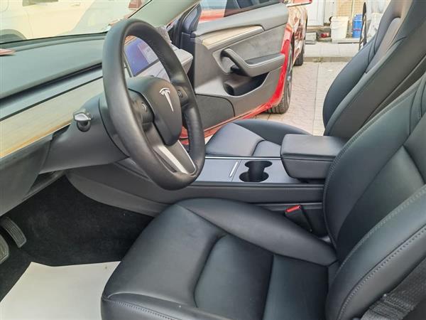 Model 3 2021款 标准续航后驱升级版