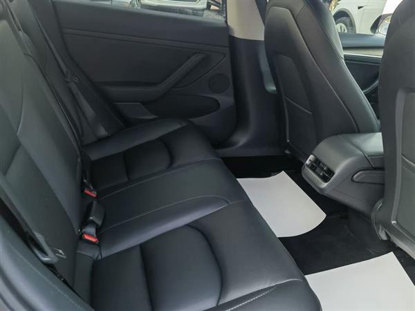Model 3 2021款 标准续航后驱升级版