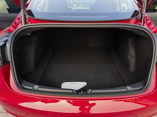 Model 3 2021款 标准续航后驱升级版