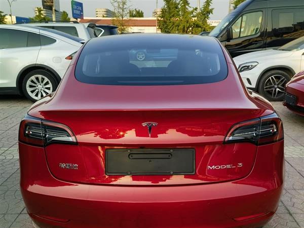 Model 3 2021款 标准续航后驱升级版