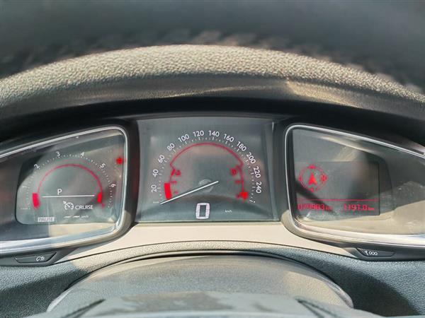 DS 6 2014款 1.6T 豪华版THP160