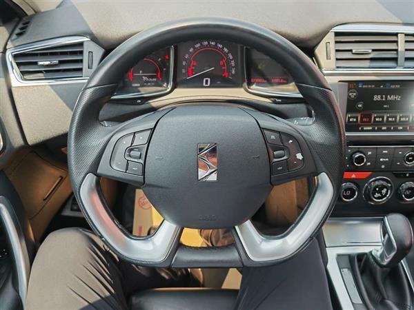 DS 6 2014款 1.6T 豪华版THP160