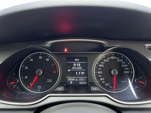奥迪A4L 2013款 35 TFSI 自动标准型