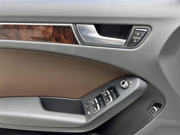奥迪A4L 2013款 35 TFSI 自动标准型