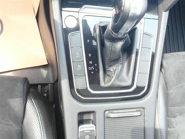 迈腾 2018款 330TSI DSG 尊贵型