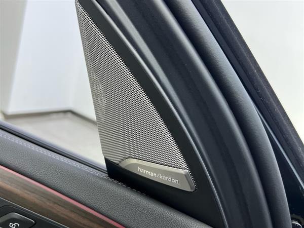 宝马X3 2023款 xDrive30i 领先型 M曜夜套装