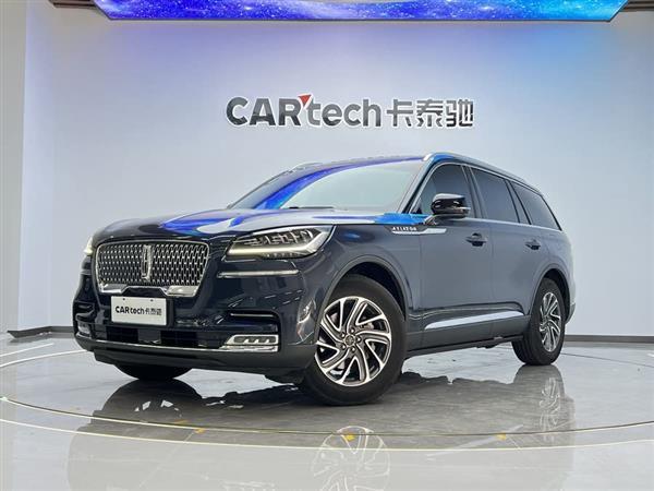 飞行家 2022款 3.0T V6 四驱尊雅版