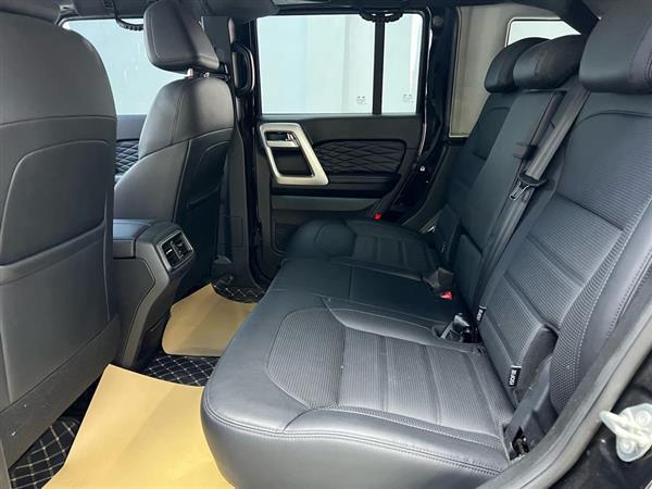 北京越野BJ40 2024款 2.0T 城市猎人荣耀版