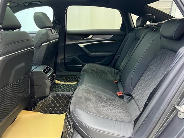 奥迪A6L 2020款 55 TFSI quattro 尊享动感型