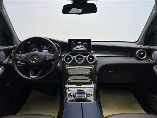 奔驰GLC 2018款 GLC 260 4MATIC 动感型