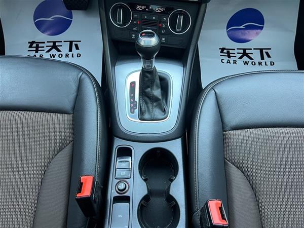 奥迪Q3 2018款 30周年年型 30 TFSI 时尚型