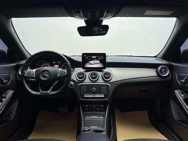 奔驰CLA(进口) 2018款 CLA 220 4MATIC