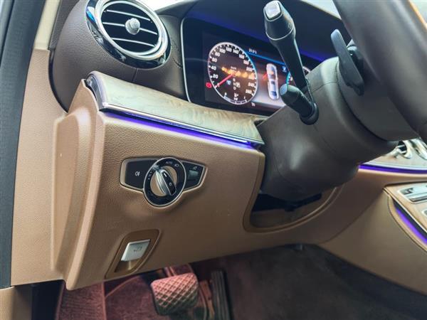 奔驰E级 2019款 E 300 L 时尚型