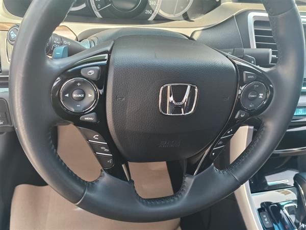 雅阁 2016款 2.4L 智尊版