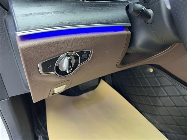 奔驰E级 2019款 E 300 L 运动时尚型
