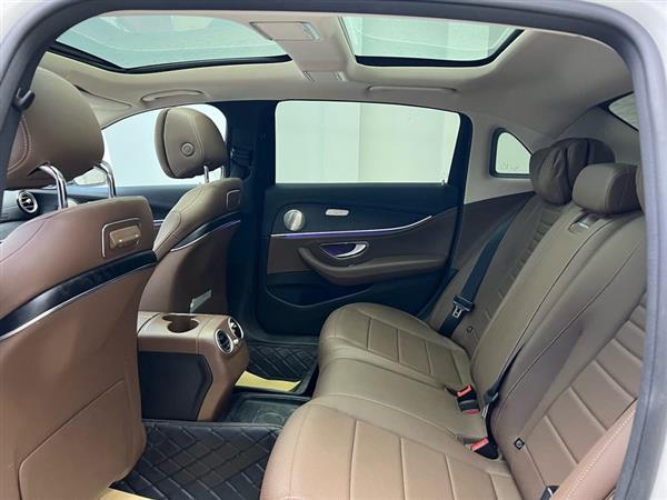奔驰E级 2019款 E 300 L 运动时尚型