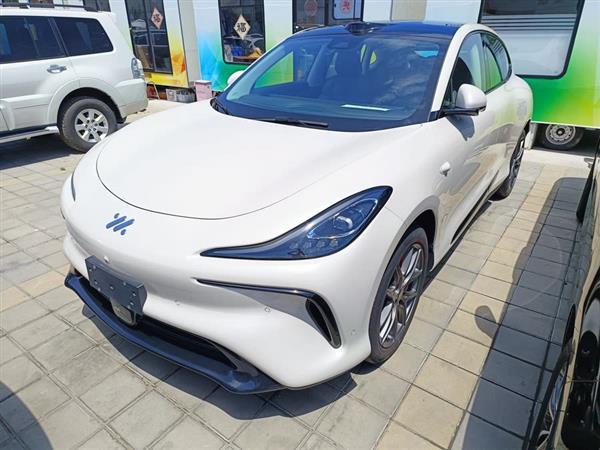 智己LS6 2023款 Max 超强性能版