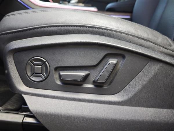 奥迪Q7 2023款 45 TFSI quattro S line运动型
