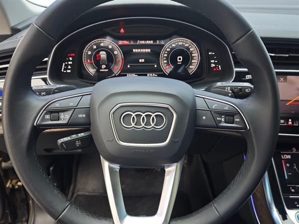 奥迪Q7 2023款 45 TFSI quattro S line运动型