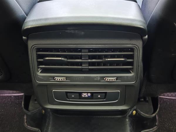 奥迪Q7 2023款 45 TFSI quattro S line运动型