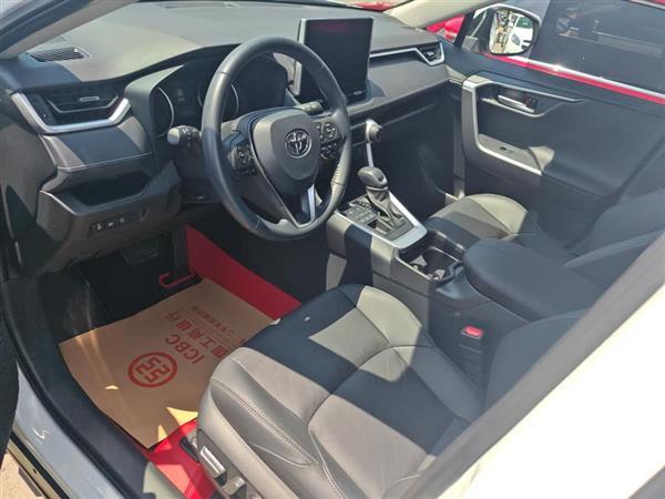 威兰达 2022款 2.0L CVT四驱豪华PLUS版