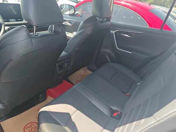 威兰达 2022款 2.0L CVT四驱豪华PLUS版